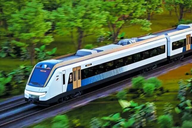Tren moderno recorriendo la selva del sureste mexicano, imagen de la infraestructura y la conectividad